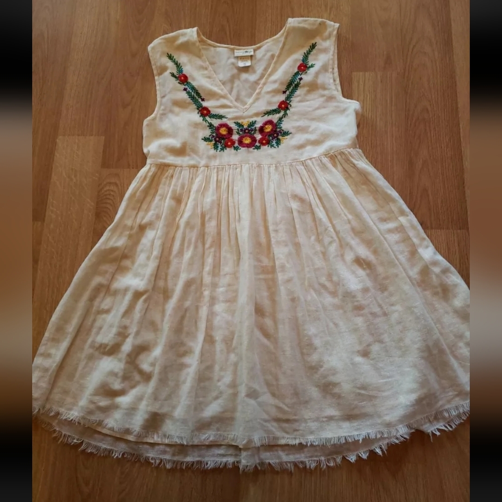 NATURAL LIFE Cream Sleeveless V-Neck Sundress Sz Small Embroidered Lined